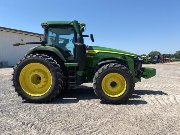 Image of John Deere 8R 370 equipment image 4