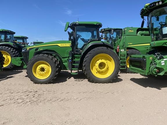 Image of John Deere 8R 370 equipment image 3