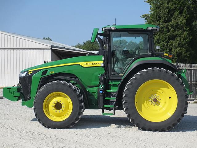 Image of John Deere 8R 370 equipment image 3