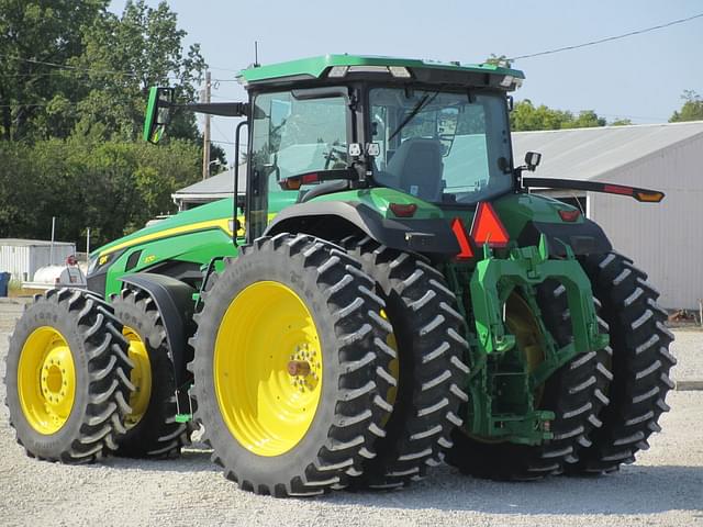 Image of John Deere 8R 370 equipment image 4