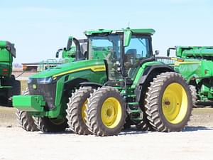 2023 John Deere 8R 370 Image