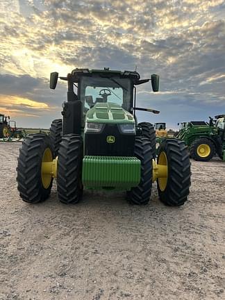 Image of John Deere 8R 370 equipment image 3