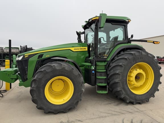 Image of John Deere 8R 370 equipment image 1