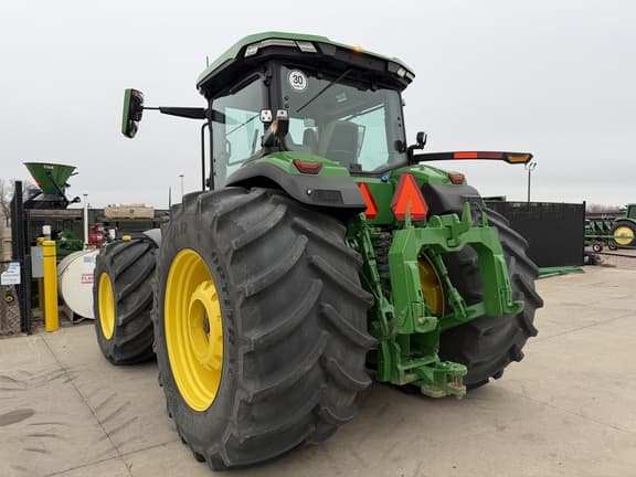 Image of John Deere 8R 370 equipment image 3