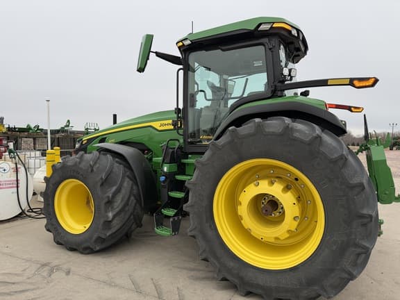 Image of John Deere 8R 370 equipment image 2