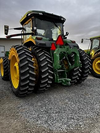 Image of John Deere 8R 370 equipment image 4