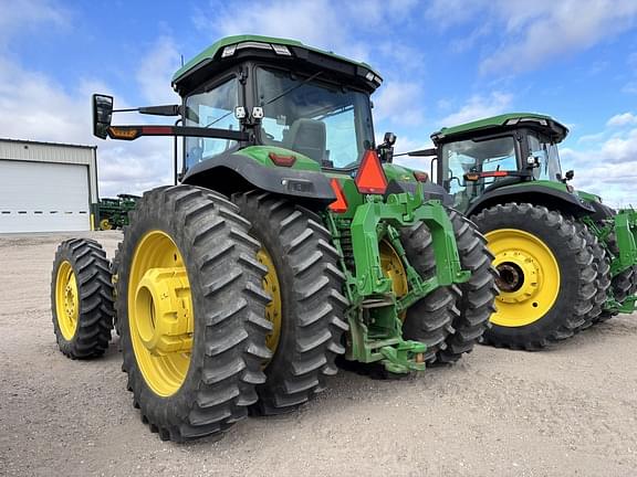 Image of John Deere 8R 370 equipment image 1