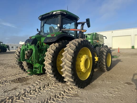Image of John Deere 8R 370 equipment image 4