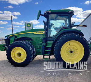 2023 John Deere 8R 370 Image