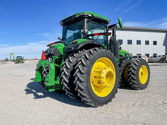 Image of John Deere 8R 370 equipment image 4