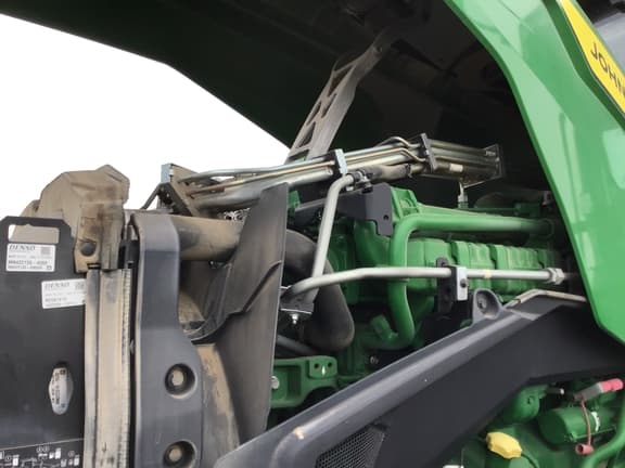 Image of John Deere 8R 370 equipment image 3