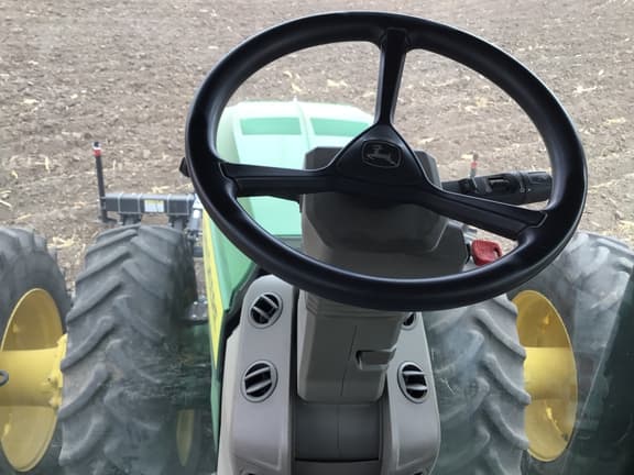 Image of John Deere 8R 370 equipment image 3