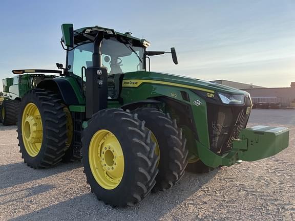 Image of John Deere 8R 370 equipment image 1