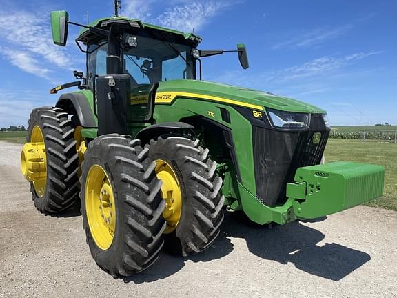 Image of John Deere 8R 370 equipment image 2