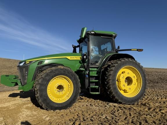 Image of John Deere 8R 370 Primary image