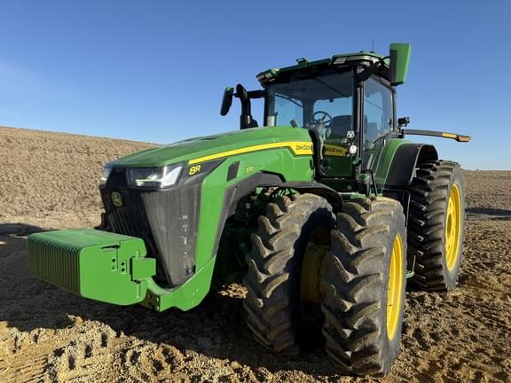 Image of John Deere 8R 370 equipment image 1