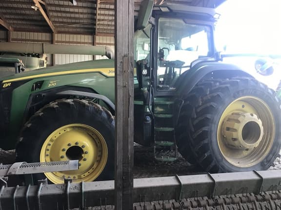 Image of John Deere 8R 370 equipment image 1