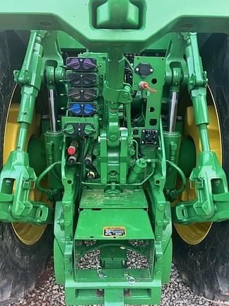 Image of John Deere 8R 370 equipment image 4