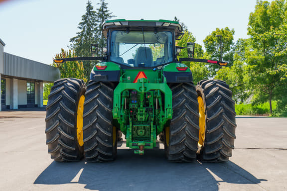 Image of John Deere 8R 370 equipment image 3