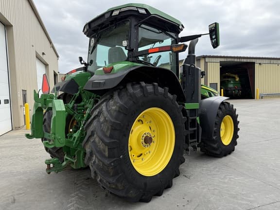 Image of John Deere 8R 370 equipment image 2