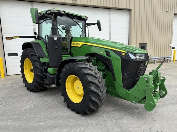 2023 John Deere 8R 370 Equipment Image0