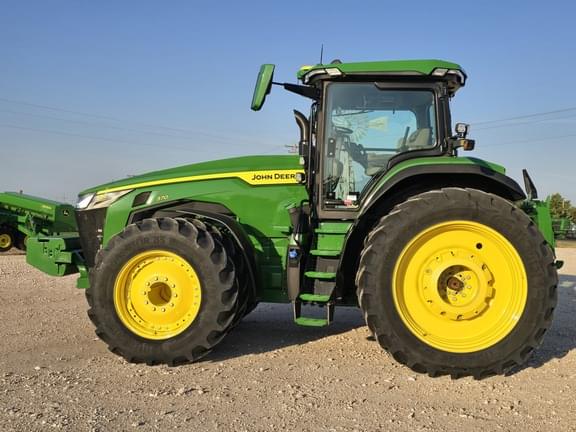 Image of John Deere 8R 370 equipment image 1