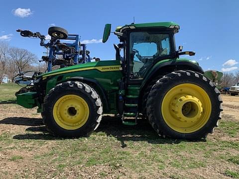 Image of John Deere 8R 370 equipment image 3