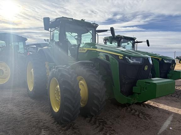 Image of John Deere 8R 370 equipment image 2