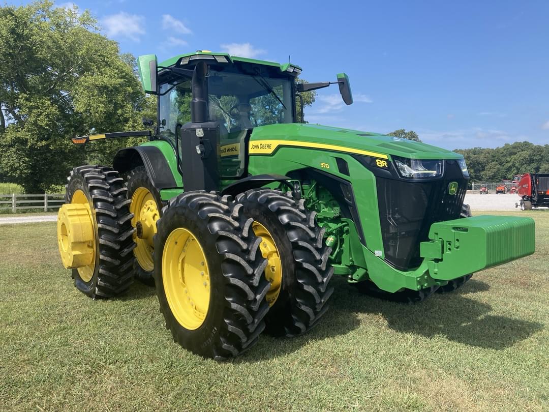 Image of John Deere 8R 370 Primary image
