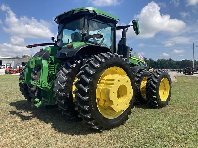 Image of John Deere 8R 370 equipment image 2