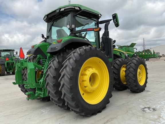 Image of John Deere 8R 370 equipment image 4