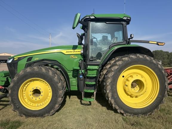 Image of John Deere 8R 370 Primary image