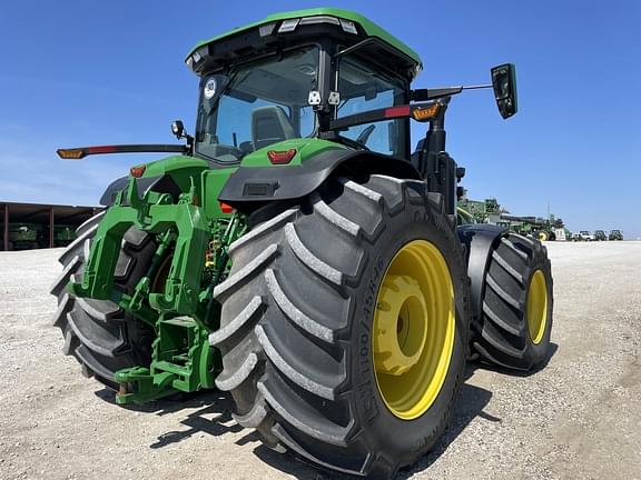 Image of John Deere 8R 370 equipment image 2