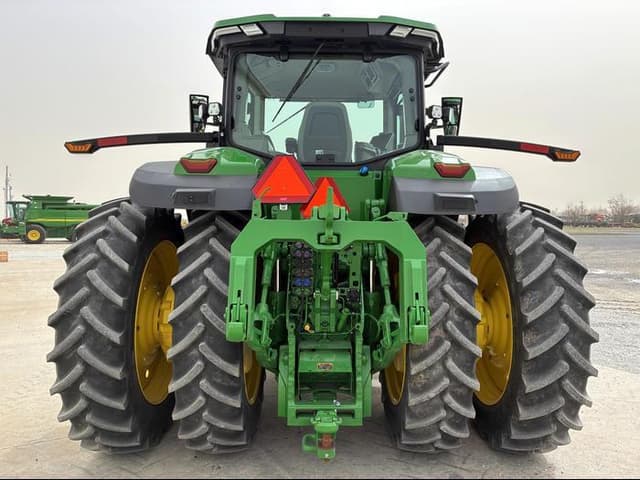 Image of John Deere 8R 370 equipment image 3