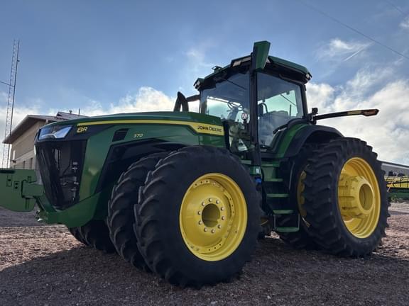 Image of John Deere 8R 370 equipment image 1
