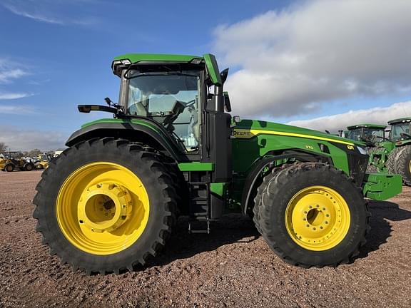 Image of John Deere 8R 370 equipment image 2