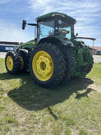 Image of John Deere 8R 370 equipment image 2