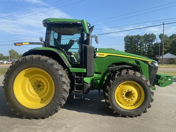 Image of John Deere 8R 370 equipment image 3