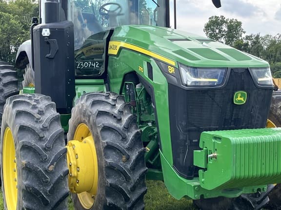 Image of John Deere 8R 370 equipment image 2