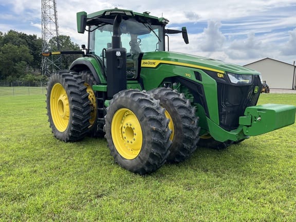 2023 John Deere 8R 370 Equipment Image0