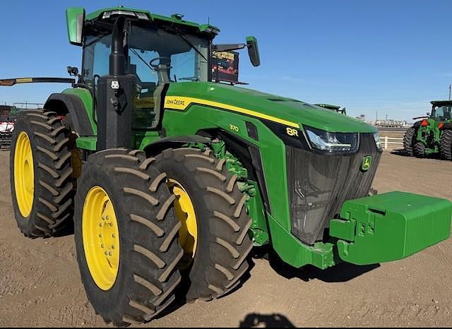 Image of John Deere 8R 370 equipment image 4