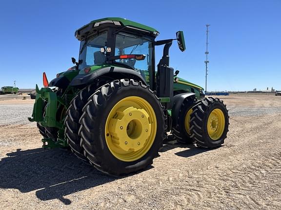 Image of John Deere 8R 370 equipment image 4