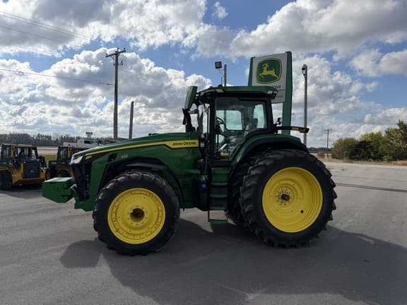 Image of John Deere 8R 370 equipment image 3
