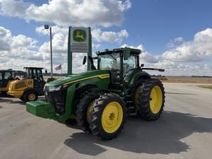 2023 John Deere 8R 370 Image