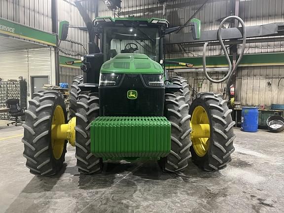 Image of John Deere 8R 370 equipment image 2