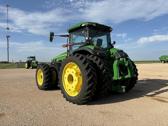 Image of John Deere 8R 370 equipment image 2