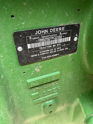 Image of John Deere 8R 370 equipment image 4