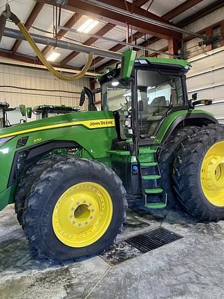 Image of John Deere 8R 370 equipment image 1