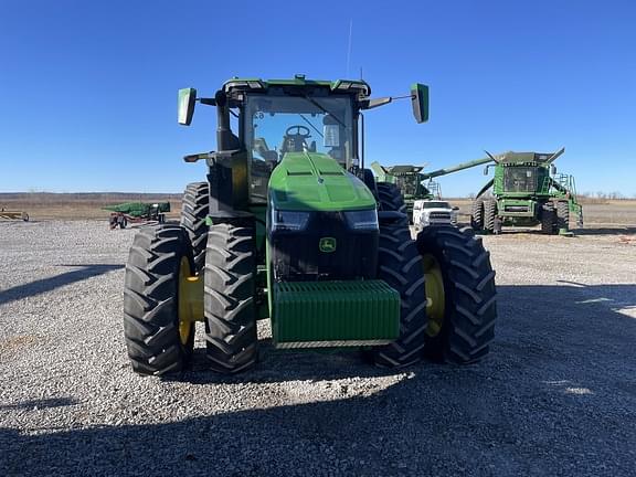 Image of John Deere 8R 370 equipment image 2