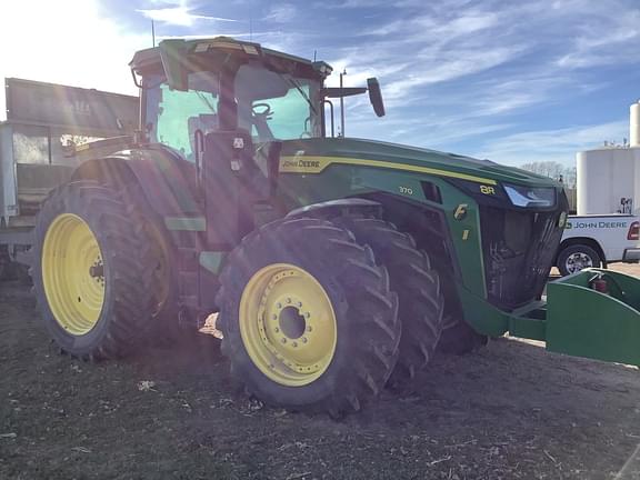 Image of John Deere 8R 370 equipment image 1